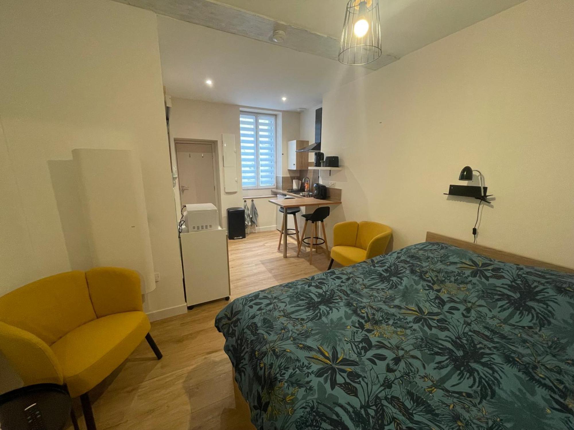 Appartement Le Logis De Lyla à Loudun Extérieur photo