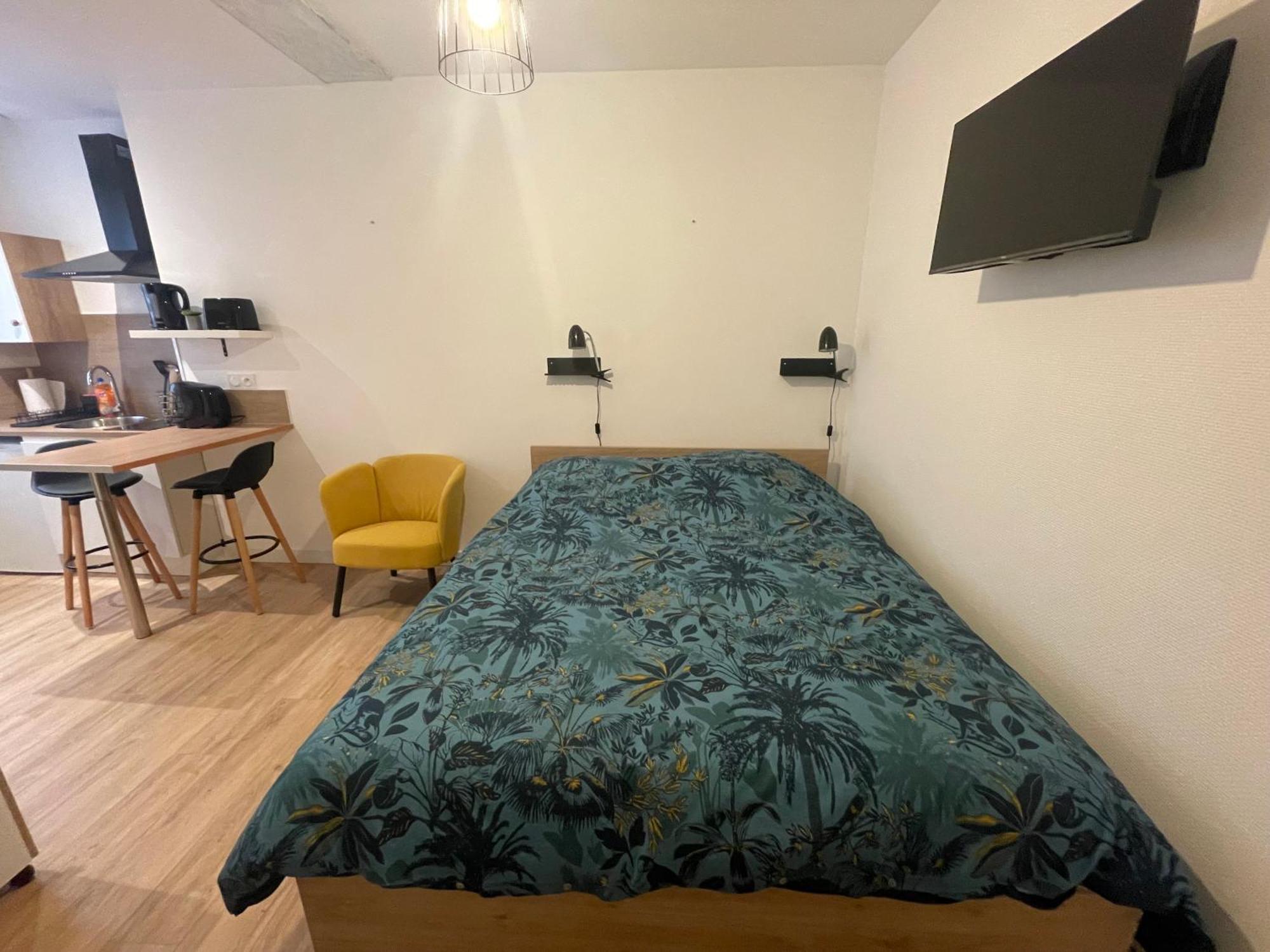 Appartement Le Logis De Lyla à Loudun Extérieur photo
